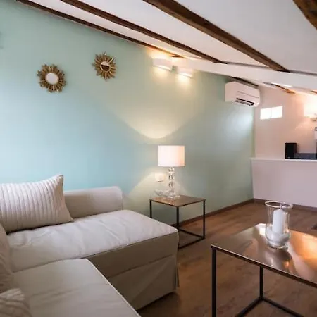 Bellavista Attic Apartamento Izola