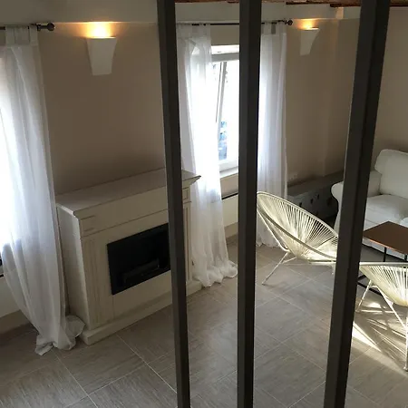 Bellavista Attic דירה *