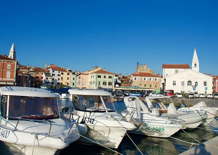 Bellavista Attic アパート