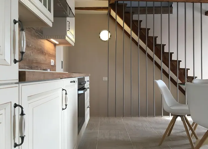 Bellavista Attic アパート *